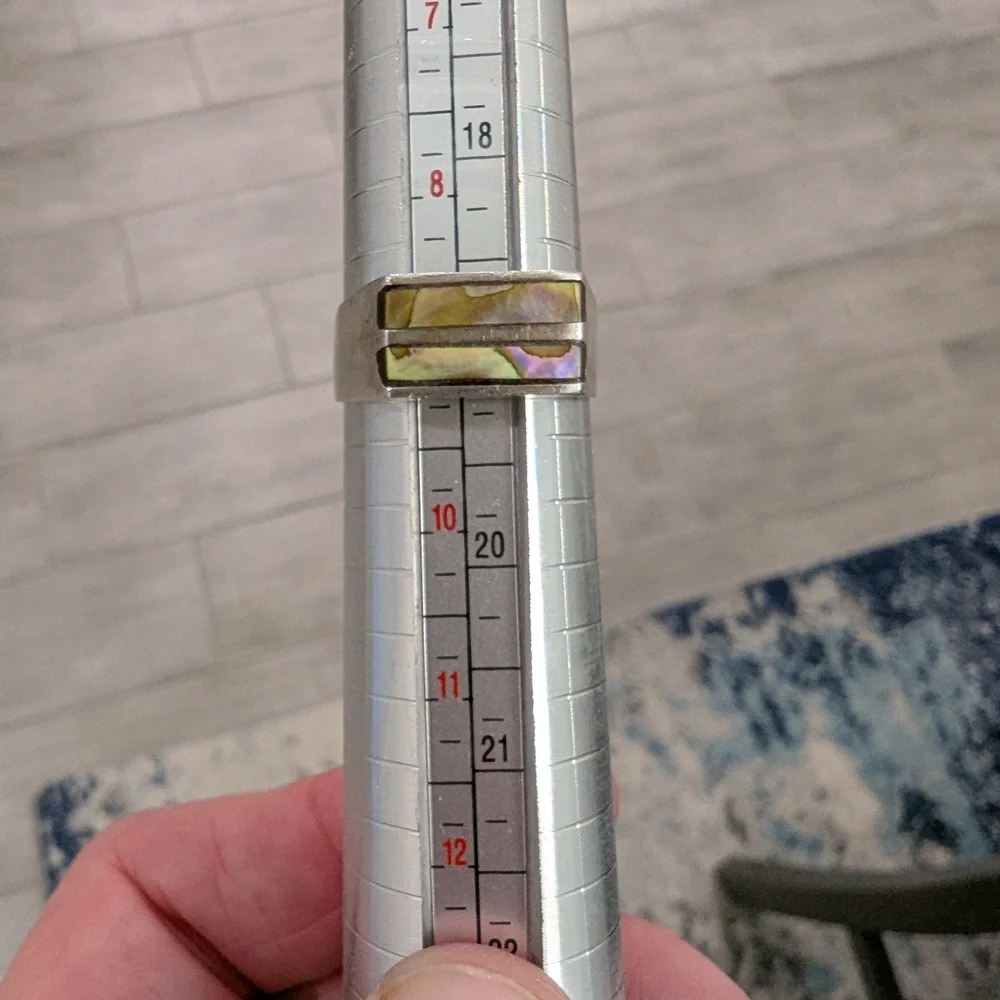 🌿 Vintage Men’s 1960s Sterling Silver Abalone Inlay Ring - Picture 6 of 10